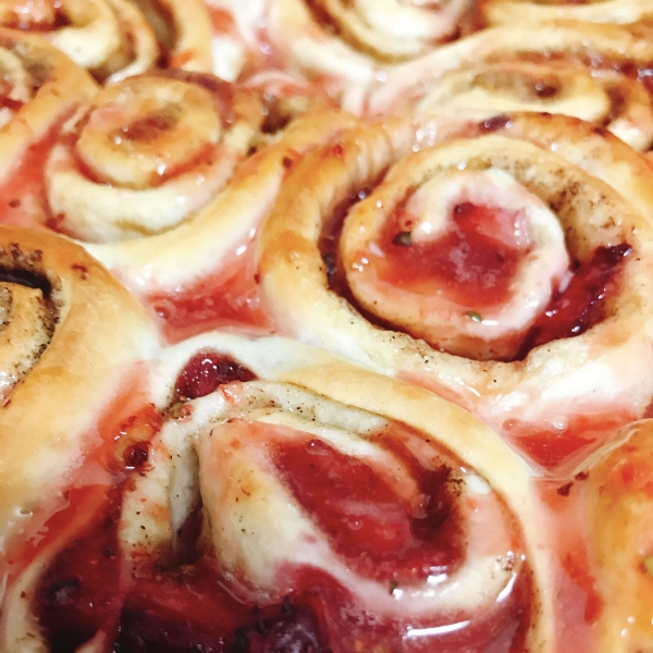 Strawberry Cinnamon Rolls