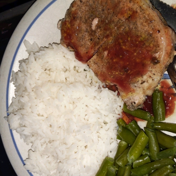 Pork Chops with Raspberry Sauce