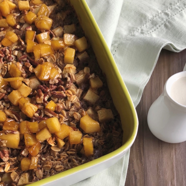 Apple Pie Baked Oatmeal