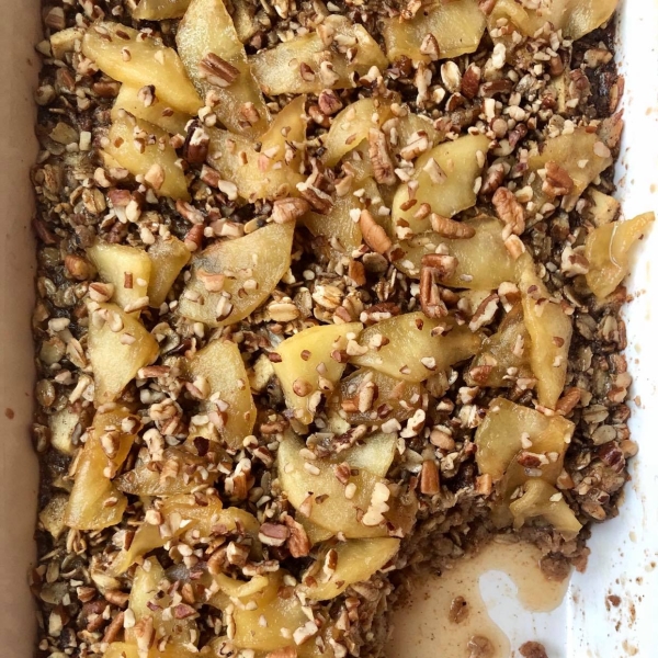 Apple Pie Baked Oatmeal