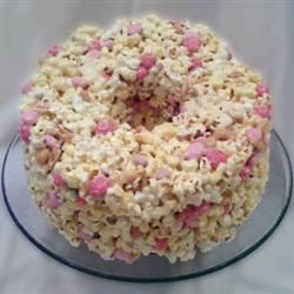 No-Bake Popcorn Cake