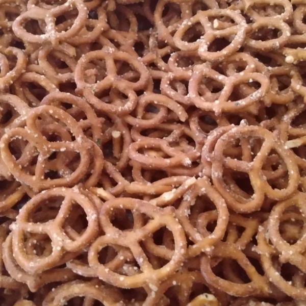 Spicy Party Pretzels