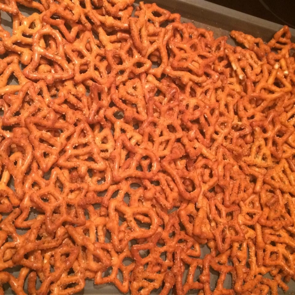 Spicy Party Pretzels