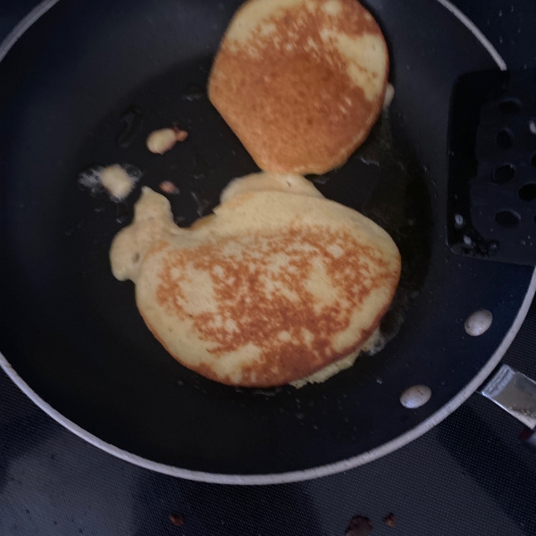 Quick Almond Flour Pancakes