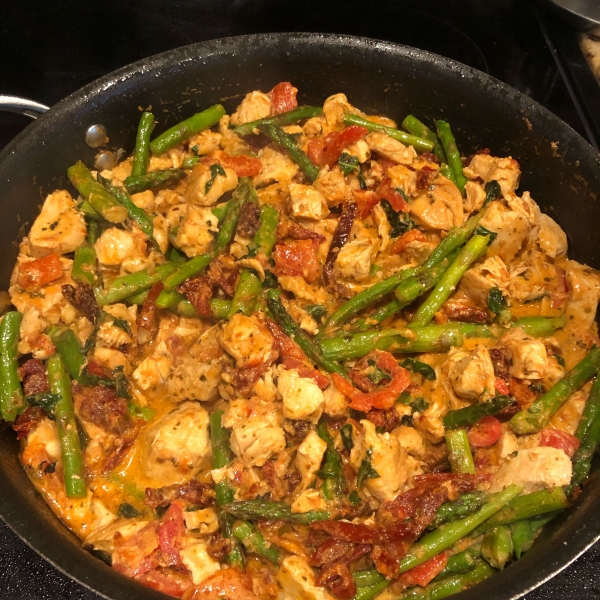 Sun-Dried Tomato Chicken Pasta