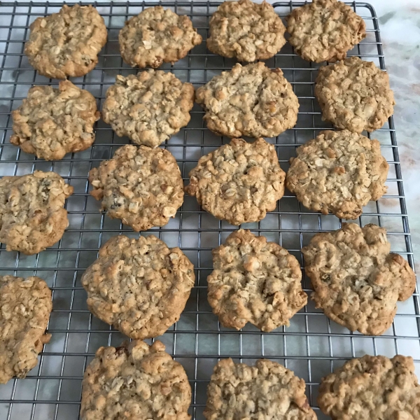 Healthier Soft Oatmeal Cookies