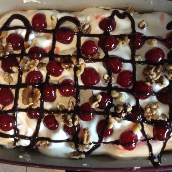 No-Bake Banana Split Cake