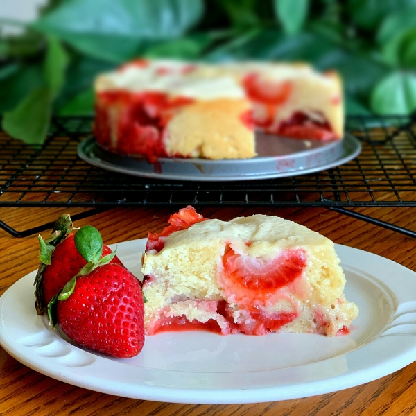 French Strawberry Cake