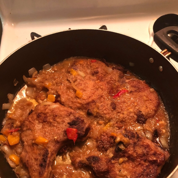 Pork Chops Smothered in Onion Gravy