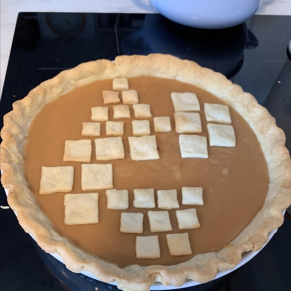 Old Fashioned Caramel Pie