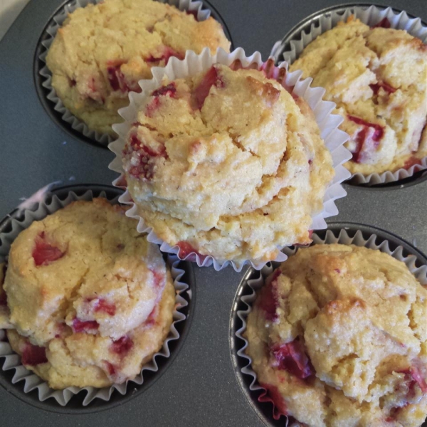 Berry Cornmeal Muffins