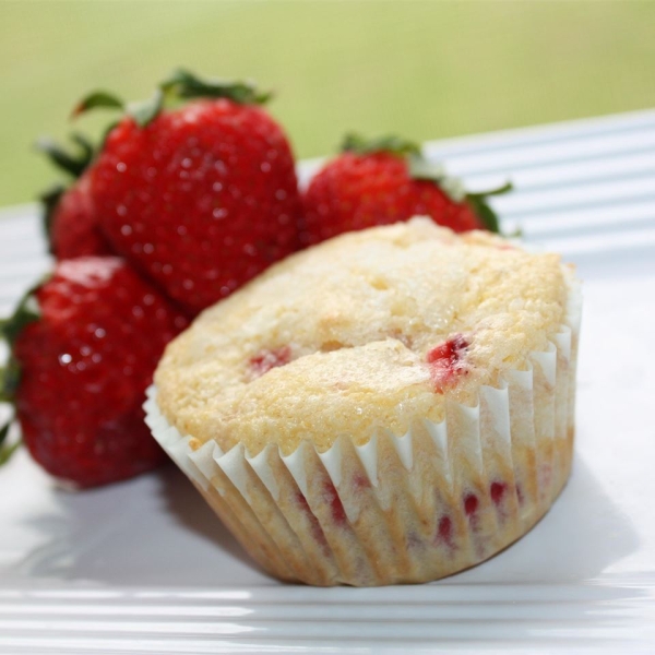 Berry Cornmeal Muffins