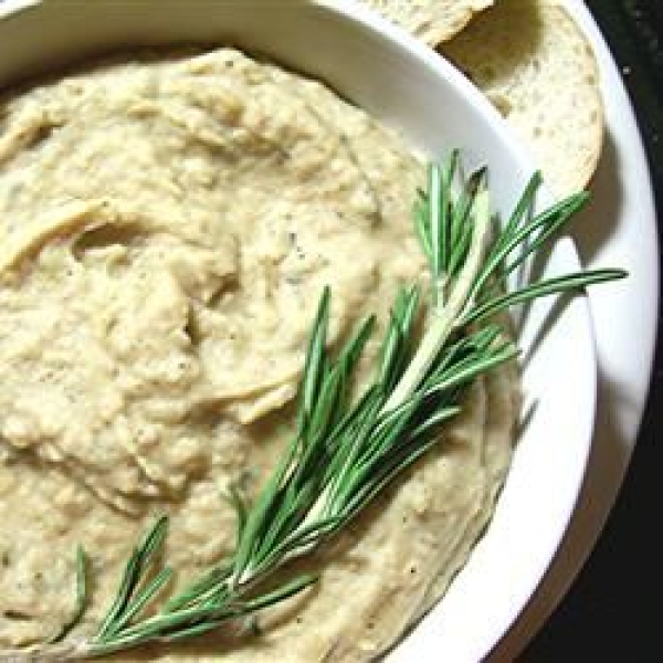 Roasted Garlic Bean Dip