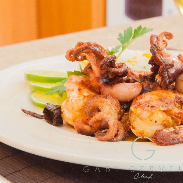 Camarones al Mojo de Ajo (Mexican Shrimp in Garlic Mojo Sauce)