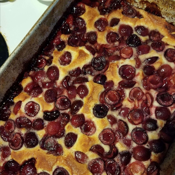 Fresh Cherry Cake