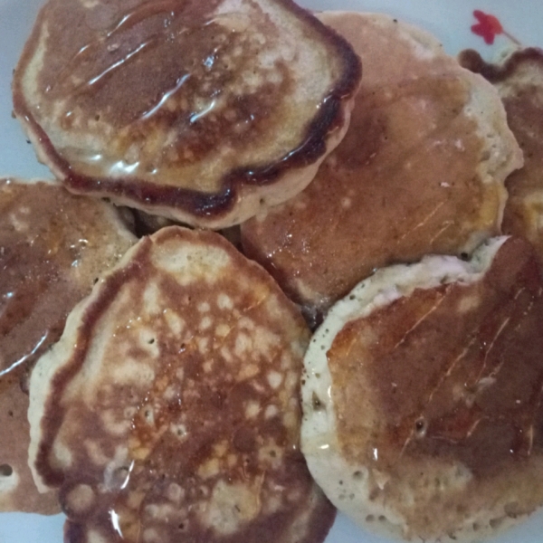 Whole Grain Banana Pancakes