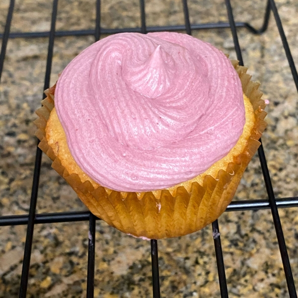 Lemon Cupcake with Blackberry Buttercream