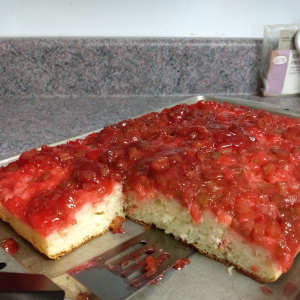 Upside Down Rhubarb Cake