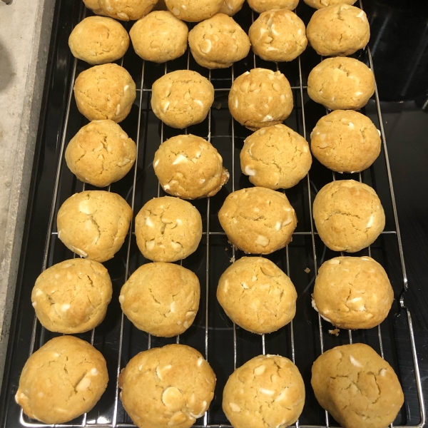 White Chocolate Macadamia Nut Cookies IV