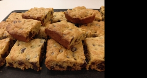 Quick Chocolate Chip Cookie Cake