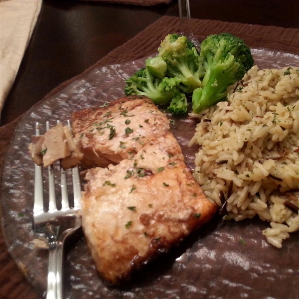 Simple Salmon with Balsamic Sauce