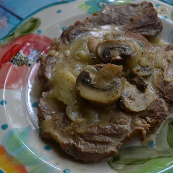 Pork Chops with Mushroom Onion Gravy