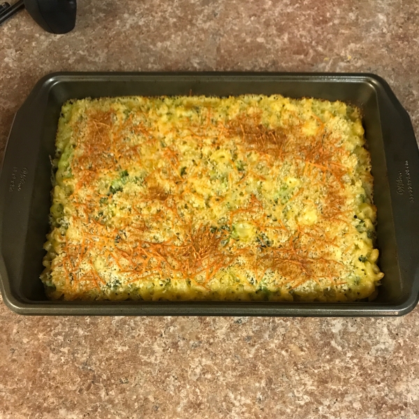 Skinny Broccoli Mac and Cheese