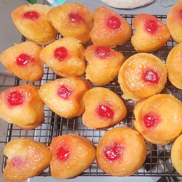 Pineapple Upside Down Cupcakes