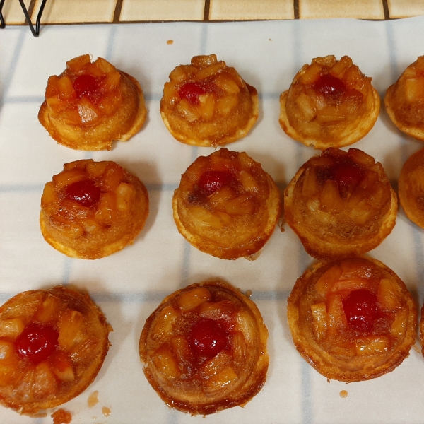 Pineapple Upside Down Cupcakes