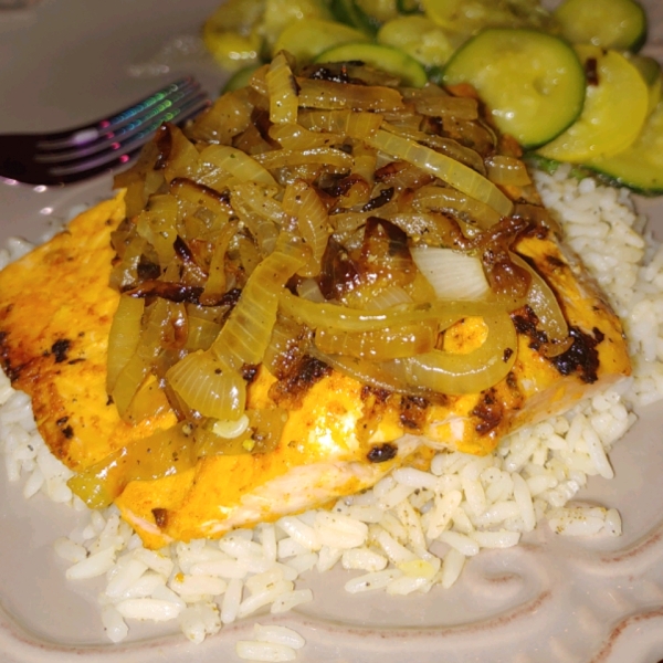 Spicy Salmon with Caramelized Onions