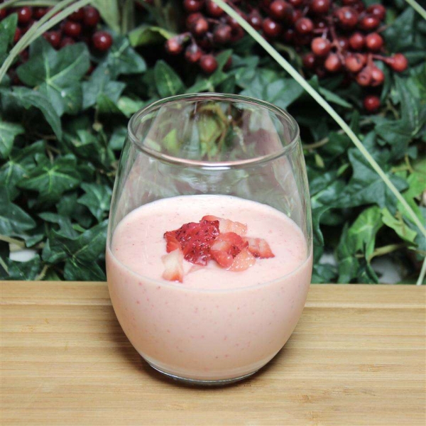 Creamy Strawberry-Pineapple Smoothie