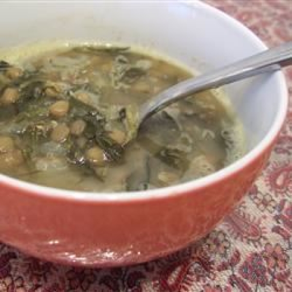 Syrian-Style Lentil and Spinach Soup