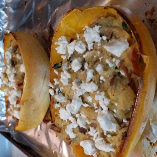 Keto Spaghetti Squash with Bacon and Blue Cheese
