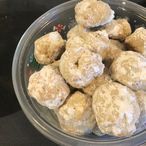 Amaretto Butter Balls