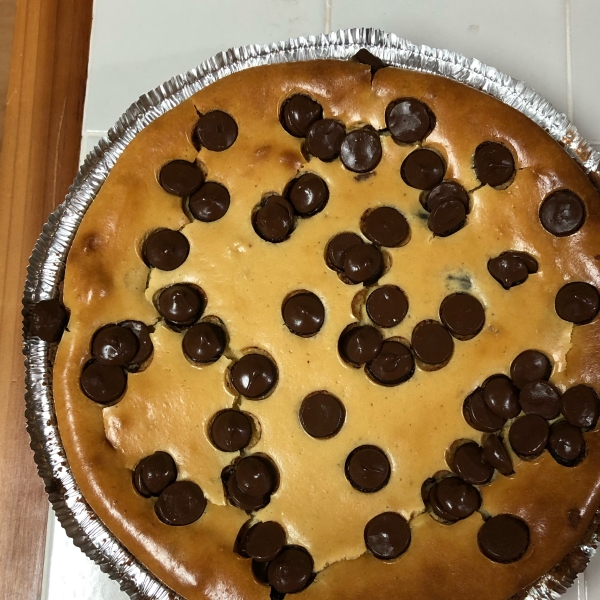 Simple Chocolate Chip Cheesecake