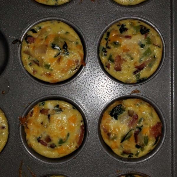 Low-Carb Bacon Spinach Egg Cups