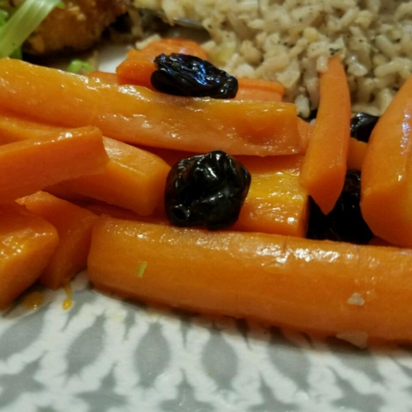 Carrots with Dried Cherries