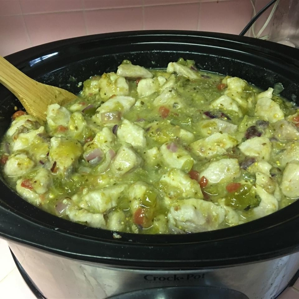 Slow Cooker Chile Verde (Green Chile)