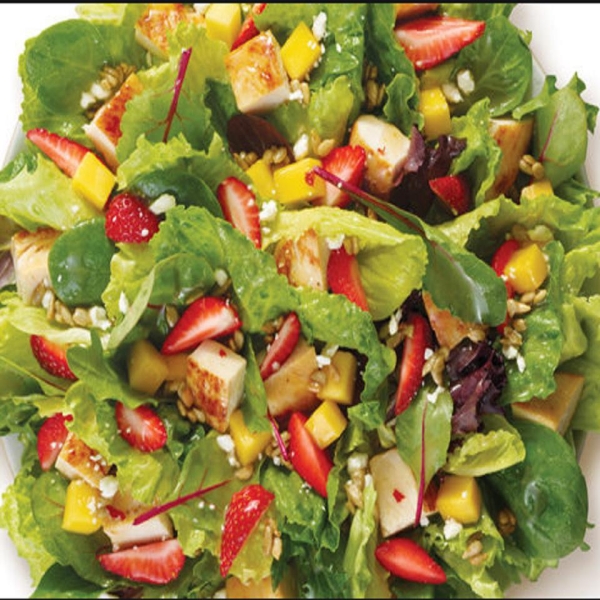 Strawberry-Mango Grilled Chicken Salad