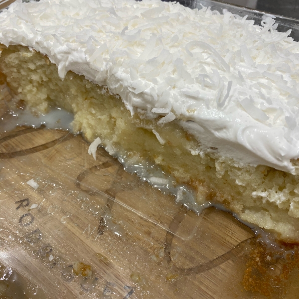 Creamy Coconut Cake