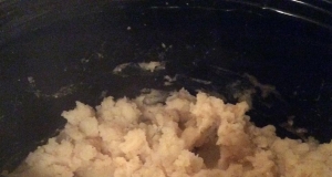 Slow Cooker Garlic Mashed Potatoes