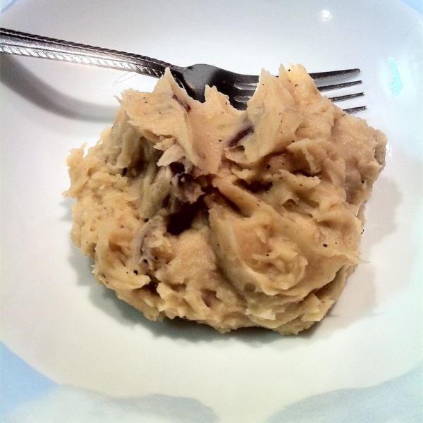 Slow Cooker Garlic Mashed Potatoes