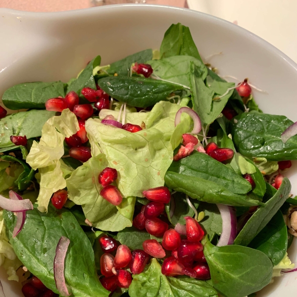 Spinach Pomegranate Salad