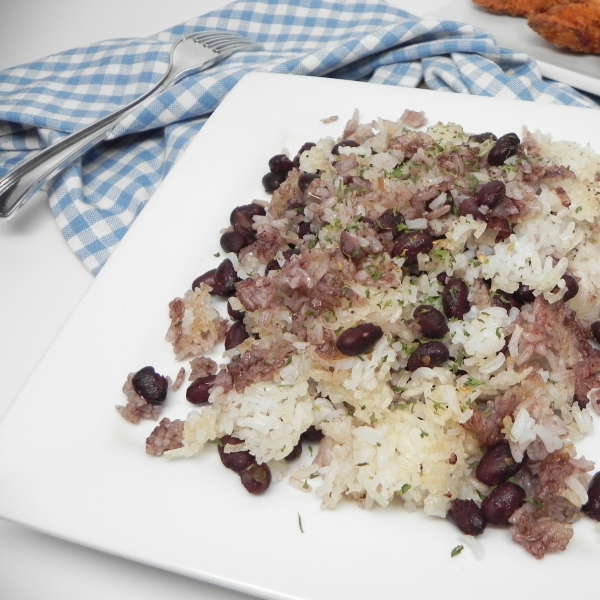 Fried Rice and Beans (Gallo Pinto)