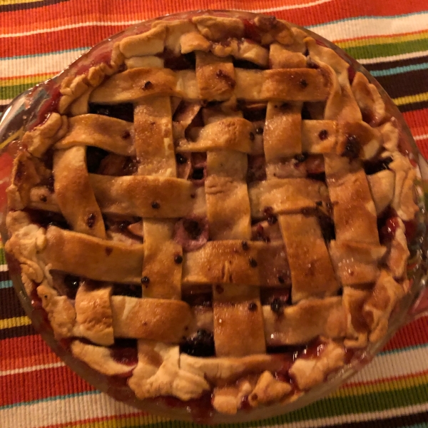 Apple Blackberry Pie