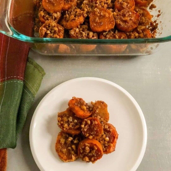 Candied Sweet Potatoes with Pecans