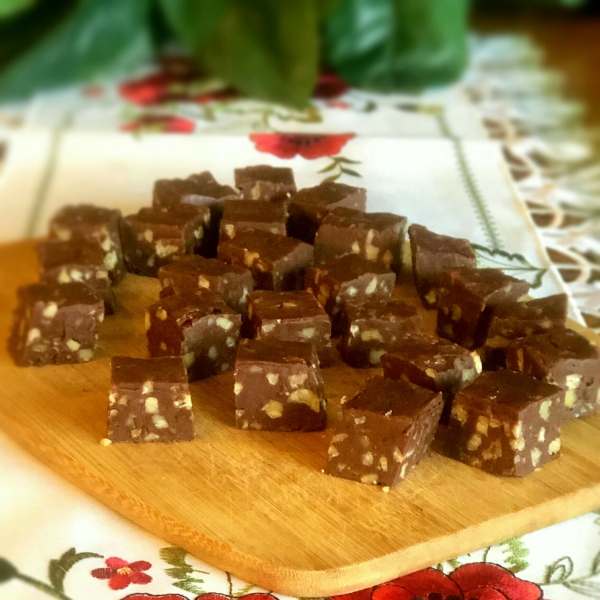 One Bowl Chocolate Fudge with Pecans