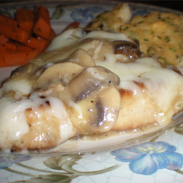 Easy Elegant Skillet Chicken Supreme