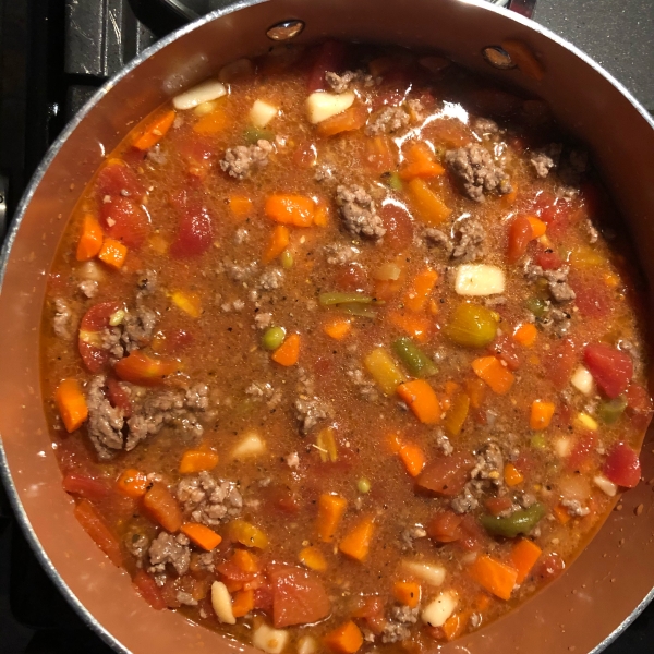 Easy Vegetable Beef Soup with Ground Beef