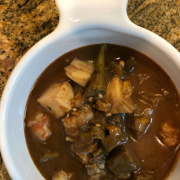 Roux-Based Authentic Seafood Gumbo with Okra